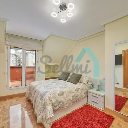 Daire Atico Salesas - Parking Gratuito Oviedo